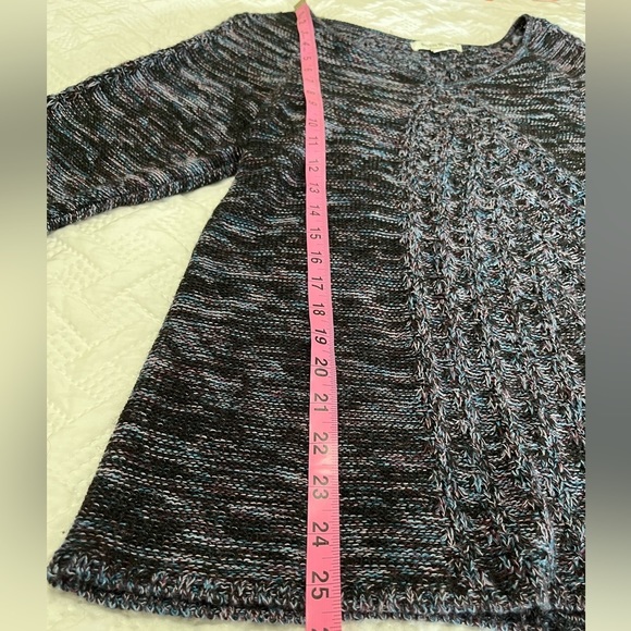 Studio Works 3/4 Sleeve V-Neck Sweater. - Picture 9 of 11